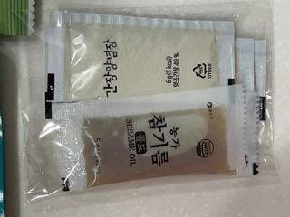 해풀잎 누구나 김밥*1ea [(혼합야채 35g *1ea,  김밥김 (5g, 5ea),  양념간장 (6g, 5ea), 참기름(5g, 2ea)] — 4점을 준 리뷰어가 2022년 7월 올린 사용 사진