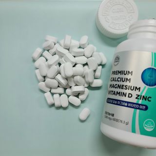 서울약사신협 네이처픽_칼슘마그네슘비타민D_1,305mg x 120캡슐 — 5점을 준 리뷰어가 2021년 9월 올린 사용 사진