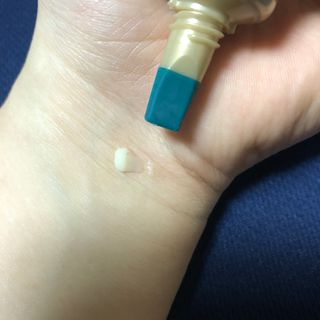 [NEW 탄력유턴 아이크림] AHC 유스 래스팅 리얼 아이크림 포 페이스 — 4.5점을 준 리뷰어가 2021년 3월 올린 사용 사진