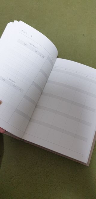 리훈 어떤날의문장 독서록 독서기록장 점착메모지 세트 — 5점을 준 리뷰어가 2022년 6월 올린 사용 사진