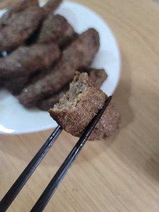 한성기업 명란한 떡갈비 — 3점을 준 리뷰어가 2021년 10월 올린 사용 사진