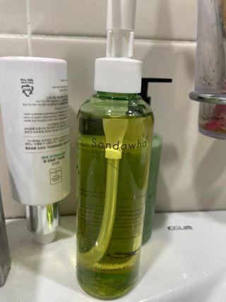 스킨큐어 산다화 순한 클렌징 동백 오일 200ml — 5점을 준 리뷰어가 2023년 5월 올린 사용 사진