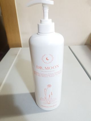 프리[닥터문] 유산균 락토케어 질경초 여성청결제 1000ml (젤타입) — 5점을 준 리뷰어가 2022년 7월 올린 사용 사진