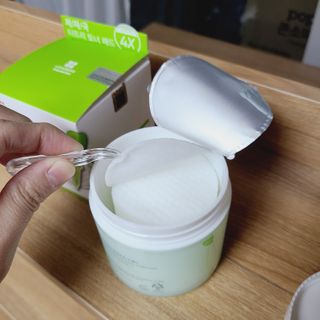 리더스코스메틱 리더스 카밍 바이오틱스 퀵 수딩 패드 — 5점을 준 리뷰어가 2022년 5월 올린 사용 사진