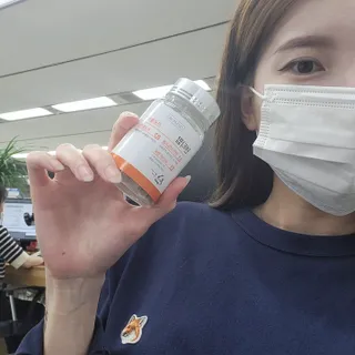 작심연구소 구취제거+충치예방+치아화이트닝 마법의 캔디 덴티팝3종(맛 랜덤 발송) — 5점을 준 리뷰어가 2022년 6월 올린 사용 사진