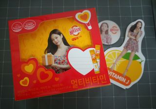광동생활건강 [제니에디션] 비타500데일리스틱 gift set 60포+제니굿즈 3종+쇼핑백 — 5점을 준 리뷰어가 2021년 11월 올린 사용 사진