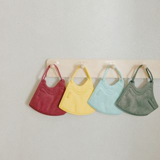 [블루 본 아이노우] 유아용 컬러마스크 40 PCS SET 2중 택 1 — 5점을 준 리뷰어가 2021년 5월 올린 사용 사진