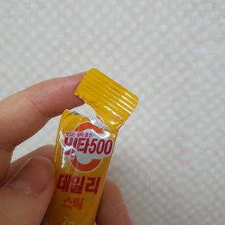 광동생활건강 프리 [광동] VB와 VC를 함유한 멀티 비타민 비타 500 데일리 스틱 180포 — 5점을 준 리뷰어가 2022년 6월 올린 사용 사진