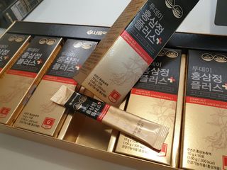 서울약사신협_투데이홍삼정플러스스틱_10g x 60포 — 5점을 준 리뷰어가 2021년 6월 올린 사용 사진