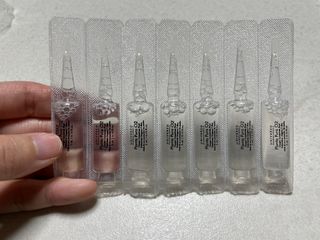 유니베르소 산소앰플 7일 집중케어 앰플 — 4.5점을 준 리뷰어가 2021년 6월 올린 사용 사진