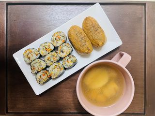 해풀잎 누구나 김밥*1ea [(혼합야채 35g *1ea,  김밥김 (5g, 5ea),  양념간장 (6g, 5ea), 참기름(5g, 2ea)] — 5점을 준 리뷰어가 2022년 11월 올린 사용 사진