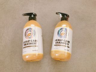 썸헤어 / SUMHAIR 썸헤어 스칼프 케어 샴푸+트리트먼트 트로피컬망고티 — 5점을 준 리뷰어가 2021년 5월 올린 사용 사진