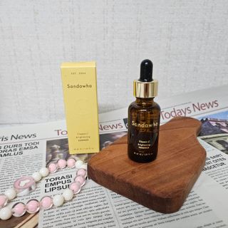 스킨큐어 산다화 비타민c 화이트닝 에센스 30ml — 5점을 준 리뷰어가 2023년 7월 올린 사용 사진