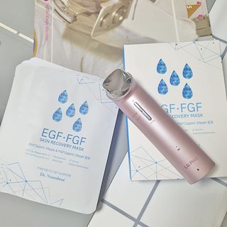 Dr.느루벗 느루벗 EGF FGF 스킨 리커버리 마스크 10장 — 5점을 준 리뷰어가 2021년 3월 올린 사용 사진