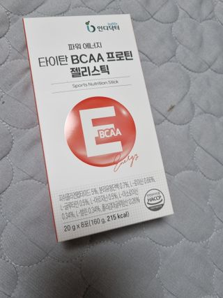 [인디닥터] 타이탄 BCAA 프로틴 젤리스틱 — 5점을 준 리뷰어가 2022년 5월 올린 사용 사진