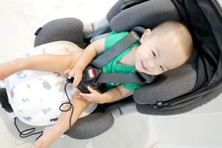 베베누보 윈디 통풍 쿨시트 유모차 카시트 2in1 라이너 — 5점을 준 리뷰어가 2021년 7월 올린 사용 사진