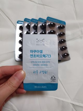 메디포스트 모비타 아쿠아셀 엔초비오메가3 60캡슐 — 5점을 준 리뷰어가 2022년 11월 올린 사용 사진