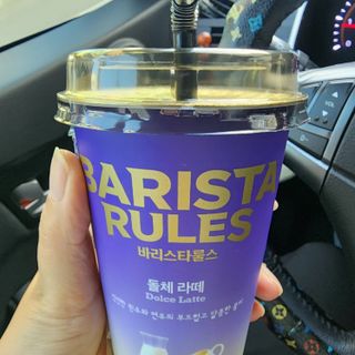 바리스타룰스 돌체 라떼 — 5점을 준 리뷰어가 2023년 4월 올린 사용 사진
