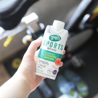 셀렉스스포츠 셀렉스 스포츠 웨이 프로틴 복숭아_ 330ml x 12팩 — 5점을 준 리뷰어가 2021년 7월 올린 사용 사진