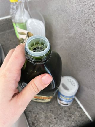 마에스트로 엑스트라버진 올리브 유 마에스트로 엑스트라버진 스페인 올리브유 — 4.5점을 준 리뷰어가 2022년 3월 올린 사용 사진
