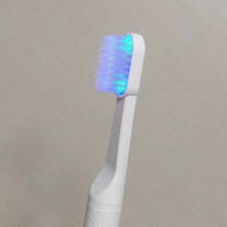 트로마츠 심플 미세전류 칫솔 — 5점을 준 리뷰어가 2022년 5월 올린 사용 사진