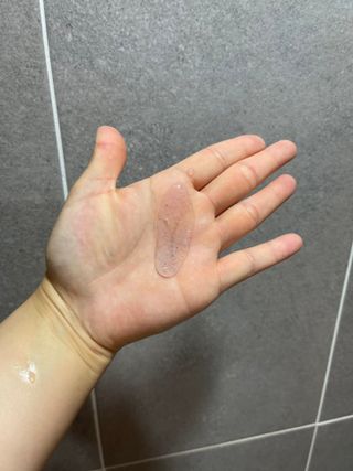벨먼 내추럴스파 수분광채 스크럽 바디워시 600ml 5종 — 5점을 준 리뷰어가 2022년 5월 올린 사용 사진