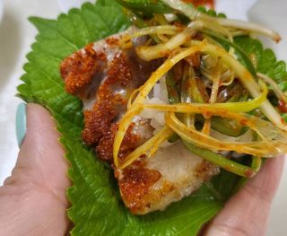 [서울시스터즈] 김치시즈닝 국내 최초 뿌려먹는 김치파우더 100g 1개+ 신제품 김치스낵 90g 2개 — 4.5점을 준 리뷰어가 2021년 8월 올린 사용 사진