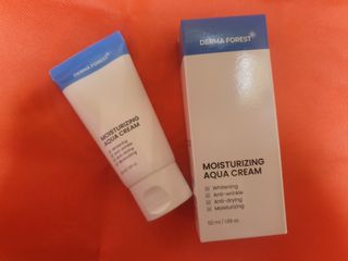 더마포레스트 모이스처라이징 아쿠아크림 / 수분크림 히알루론산 펩타이드 보습 미백 주름개선 — 5점을 준 리뷰어가 2021년 6월 올린 사용 사진