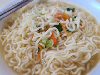 [풀무원] 자연은맛있다 정면, 백면, 홍면  세트 — 5점을 준 리뷰어가 2021년 4월 올린 사용 사진