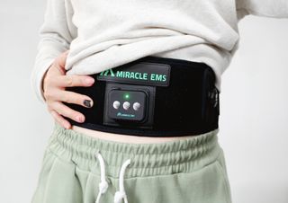 미라클헬스케어 부위별 EMS 저주파 마사지기 5종 — 5점을 준 리뷰어가 2023년 3월 올린 사용 사진
