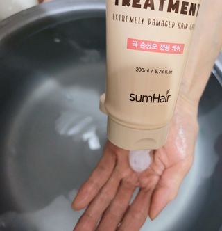 썸헤어 / SUMHAIR 썸헤어 프로틴 리치 머랭 트리트먼트 극손상모 전용 케어 — 5점을 준 리뷰어가 2021년 5월 올린 사용 사진