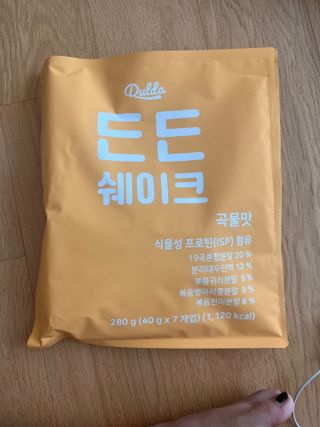 [덜다] 든든 식물성 단백질 쉐이크 40g X 7입 (곡물/딸기) — 5점을 준 리뷰어가 2023년 8월 올린 사용 사진