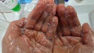 나우 [리브엠] 화해 1등 각질 클렌저! 시카좀 카밍 딥 클렌징 폼 — 5점을 준 리뷰어가 2025년 6월 올린 사용 사진