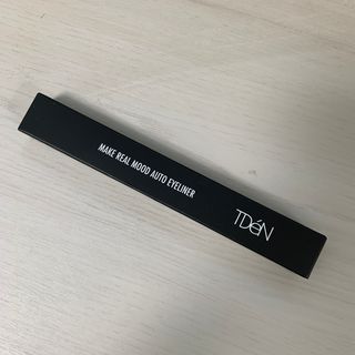 틸디앤 메이크 리얼무드 오토 아이라이너 — 3점을 준 리뷰어가 2021년 12월 올린 사용 사진