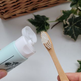 치과의사들이 선택한 솔루션, 닥터클러브치약 — 5점을 준 리뷰어가 2021년 8월 올린 사용 사진
