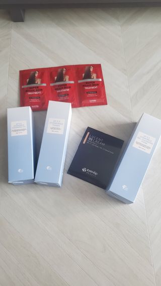 페브유 / FABYOU [페브유 2종 SET] 레드 블레미쉬 AC 토너 + AC스팟 — 3점을 준 리뷰어가 2021년 7월 올린 사용 사진