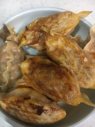 삼양냉동 [삼양] 얇은피불닭왕교자+얇은피까르보불닭왕교자 총4팩 — 5점을 준 리뷰어가 2021년 2월 올린 사용 사진