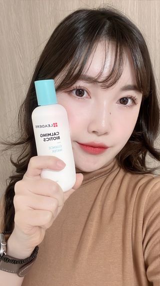 리더스코스메틱 리더스 카밍 바이오틱스 에센스 워터 — 5점을 준 리뷰어가 2021년 12월 올린 사용 사진