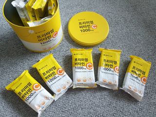 서울약사신협 프리미엄비타민C1000_2.5G x 100포 — 5점을 준 리뷰어가 2021년 5월 올린 사용 사진