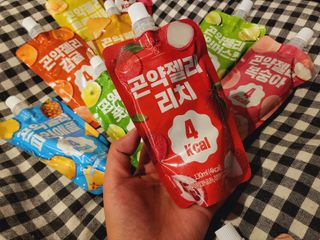 참앤들황토농원 10가지 맛, 입맛대로 스페셜하게~ 가볍게 한 포 땡! 곤약젤리 스페셜 패키지 130ml x 30포 — 5점을 준 리뷰어가 2023년 1월 올린 사용 사진