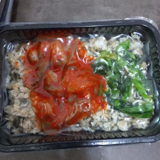 직탁 식단관리 3종 도시락(꼬막 듬뿍 곤드레비빔밥, 알리오올리오 불고기오믈렛, 매콤쭈꾸미 시래기유채밥) — 4.5점을 준 리뷰어가 2022년 6월 올린 사용 사진