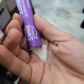 [유산균] 오마이락 프리미엄 포스트바이오틱스 30P — 4점을 준 리뷰어가 2022년 11월 올린 사용 사진