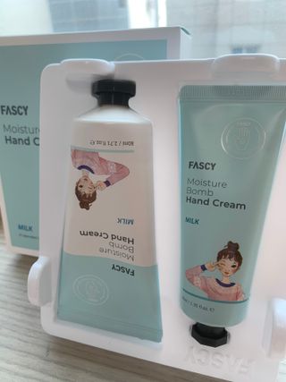 파시 FASCY 高保湿ハンドクリーム40ml+80ml セット — 5점을 준 리뷰어가 2021년 7월 올린 사용 사진