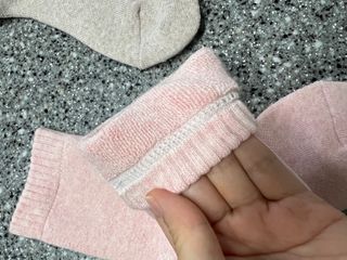 [사이즈가 있는 양말 필로이]여자 순면 통파일 꿀잠 수면 양말【 S, M, L 】3가지 사이즈_컬러 랜덤 3족 — 4.5점을 준 리뷰어가 2022년 10월 올린 사용 사진