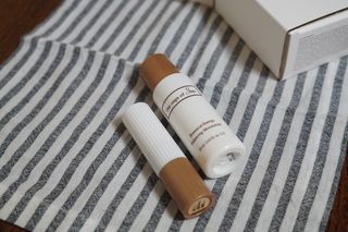 더사가오브수 [사가수] 효혜윤 보태니컬 에너지 에센스인로션 20ml /아이포올 스틱 3g — 5점을 준 리뷰어가 2023년 2월 올린 사용 사진