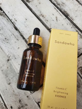 스킨큐어 산다화 비타민c 화이트닝 에센스 30ml — 5점을 준 리뷰어가 2021년 7월 올린 사용 사진