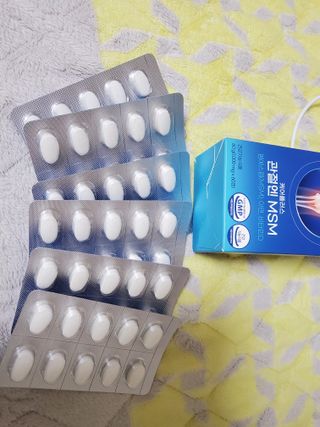 [경남제약헬스케어]케어플러스 관절엔 MSM 1000mg 60정/1개월분/관절/뼈/연골 영양/비타민D+아연/1일2정 — 5점을 준 리뷰어가 2024년 1월 올린 사용 사진