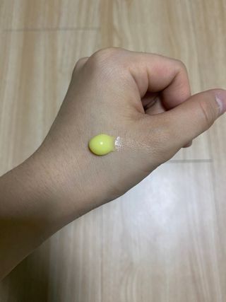 [후르디아] 끈적임 없는 착한성분 비건  핸드크림 3종 — 5점을 준 리뷰어가 2022년 11월 올린 사용 사진