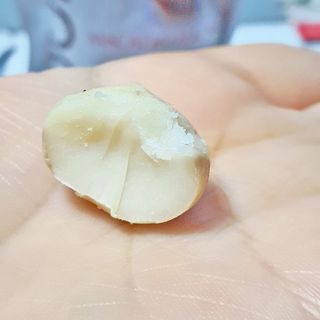 도이퉁 마카다미아 넛 90g  로얄 마카넛 오리지널 쏠트 허니 — 5점을 준 리뷰어가 2021년 3월 올린 사용 사진