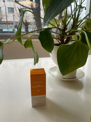 체르엠 스템앤셀 비타민 브라이트닝 에센스 30ml 1개 — 5점을 준 리뷰어가 2022년 3월 올린 사용 사진